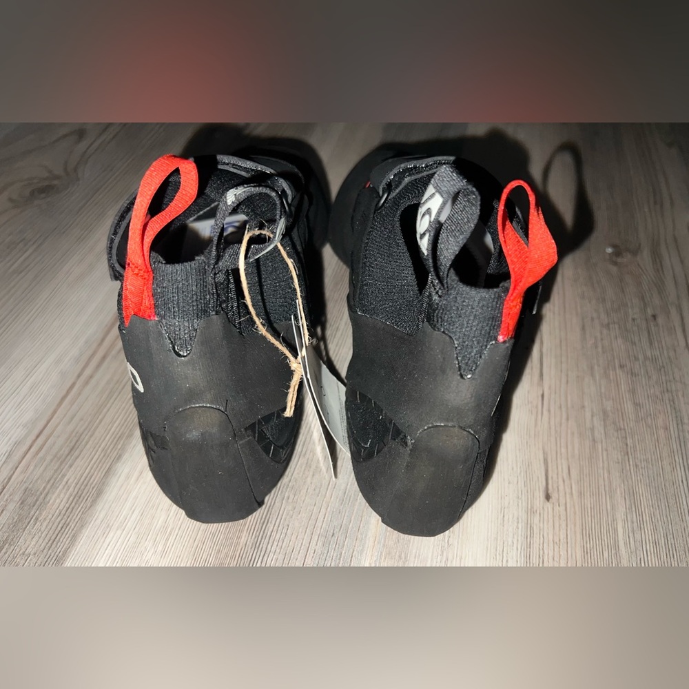 Adidas Five Ten 5.10 Aleon VCS Stealth Rubber Climbing Mountain Black Shoes Mens - Picture 4 of 6